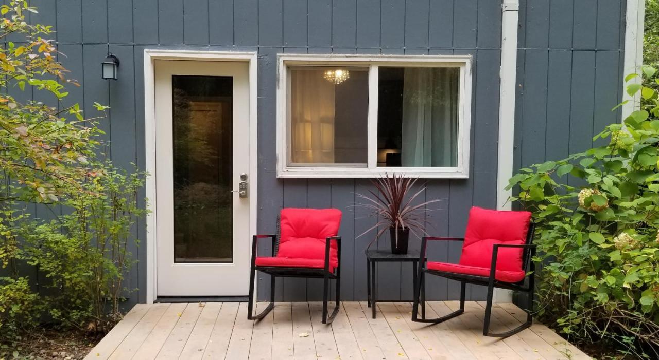 Creekside Bed And Breakfast Guest Room Deerhorn Exterior photo